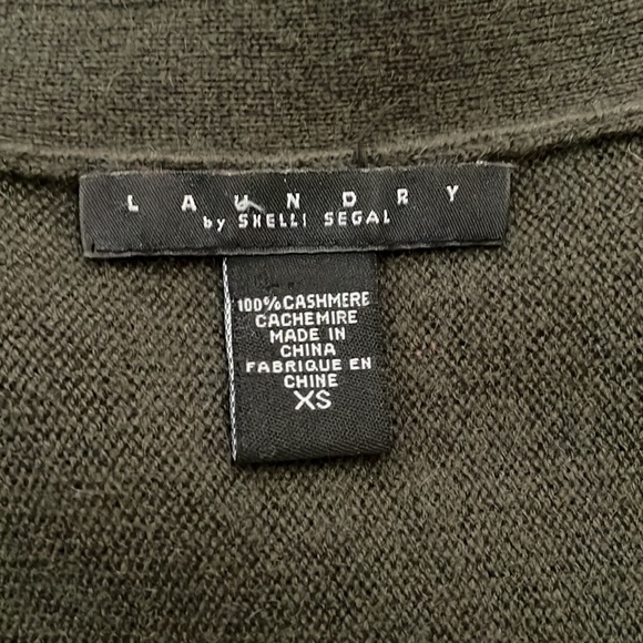 Sweater - Picture 5 of 8